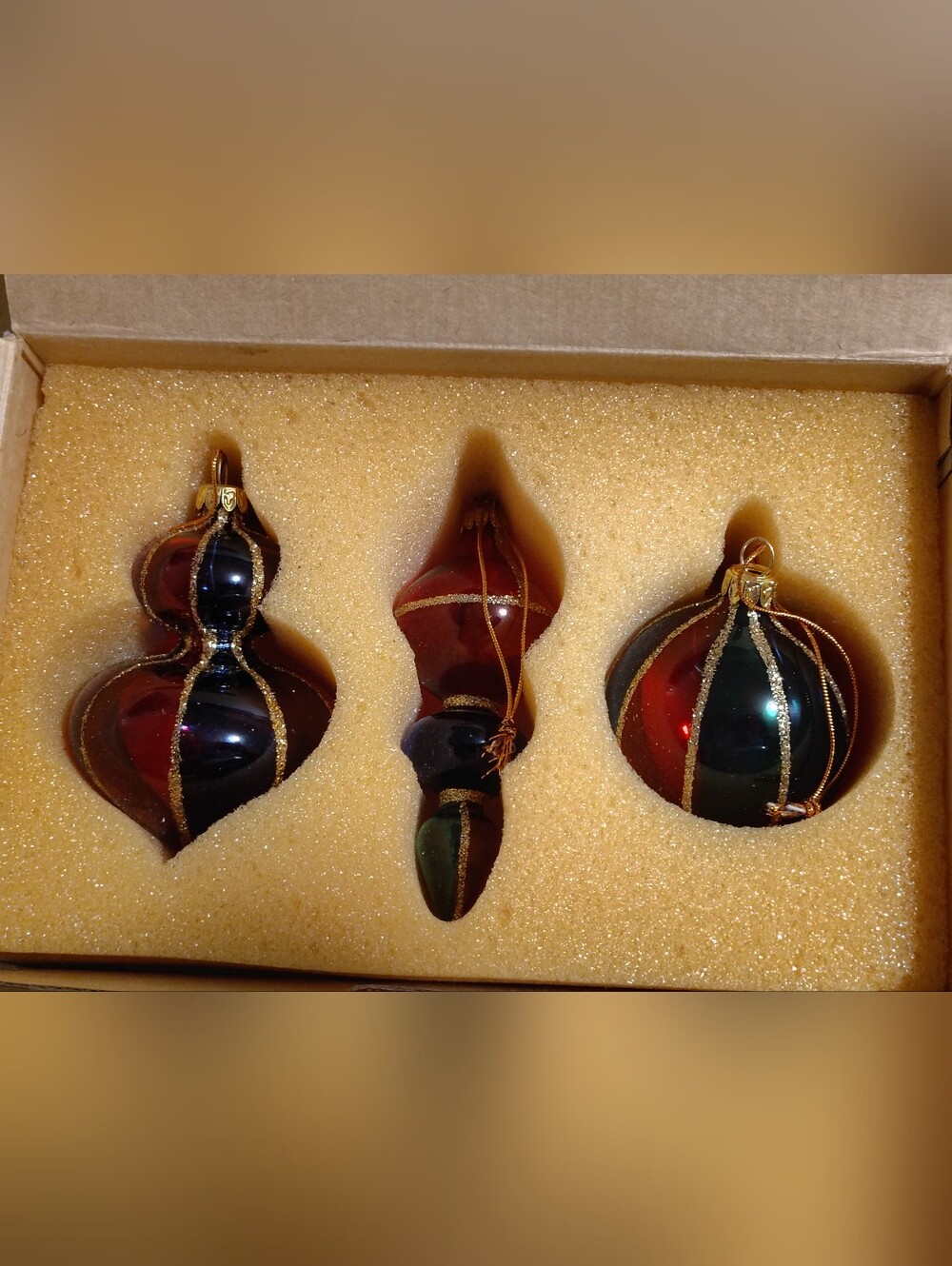 Avon Holiday Treasures Glass Ornaments Set